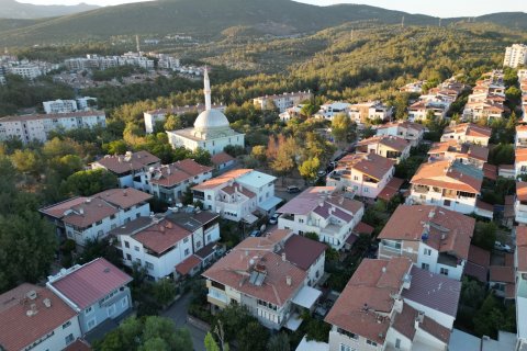 4+1 Villa  in Izmir, Türkei Nr. 210185 - 2