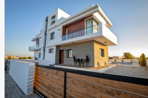 Villa for sale  in Yeni Bogazici, Famagusta, Northern Cyprus, 3 bedrooms, 180m2, No. 194107 – photo 4