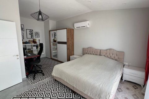 آپارتمان در  Mahmutlar ، ترکیه 3 خوابه ، 160 متر مربع.  شماره 210272 - 9