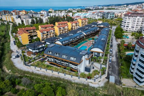 Продажа виллы  в Авсалларе, Анталье, Турция 4 комн., 226м2, №191972 – фото 1