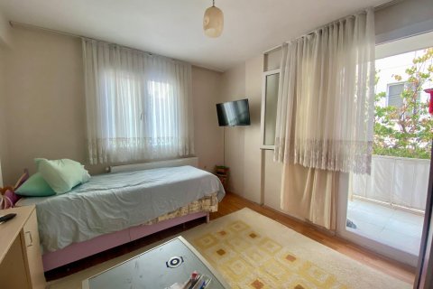 4+1 Villa  in Izmir, Türkei Nr. 210185 - 14