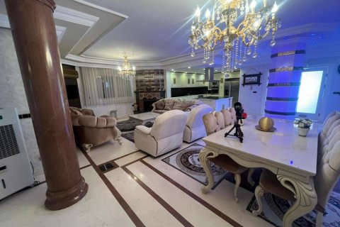   i Kusadasi, Aydin, Turkiet Nr. 190049 - 5