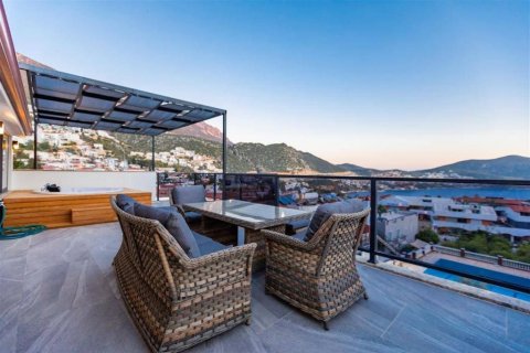 5+1 Villa  in Kalkan, Antalya, Türkei Nr. 189651 - 18