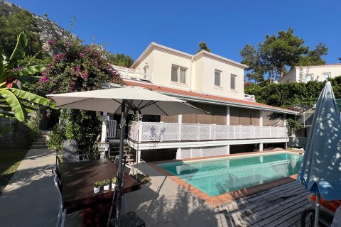 Продажа виллы  в Гёчеке, Мугле, Турция 5+1, 200м2, №194086 – фото 1