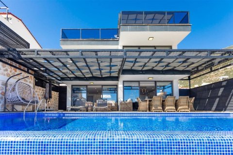 5+1 Villa  in Kalkan, Antalya, Türkei Nr. 189651 - 1