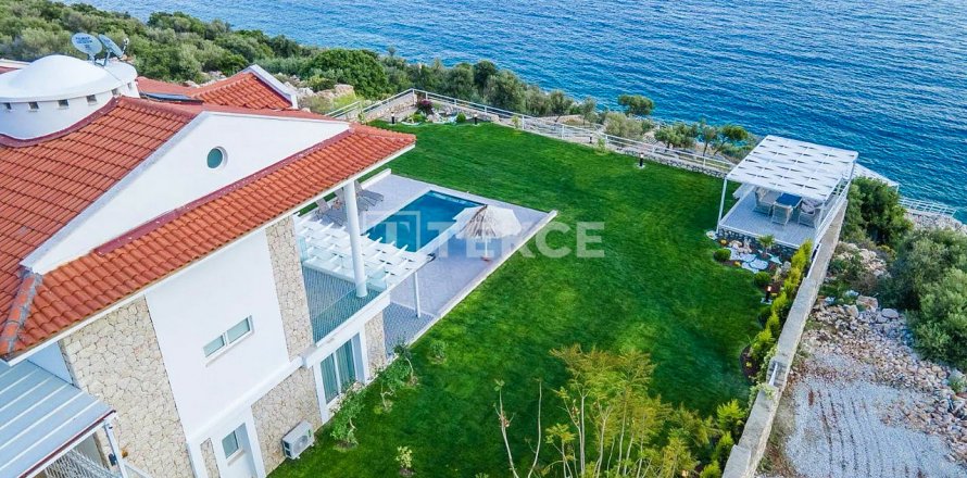 Villa 4+1 Kaş, Antalya, Türkiye №192457