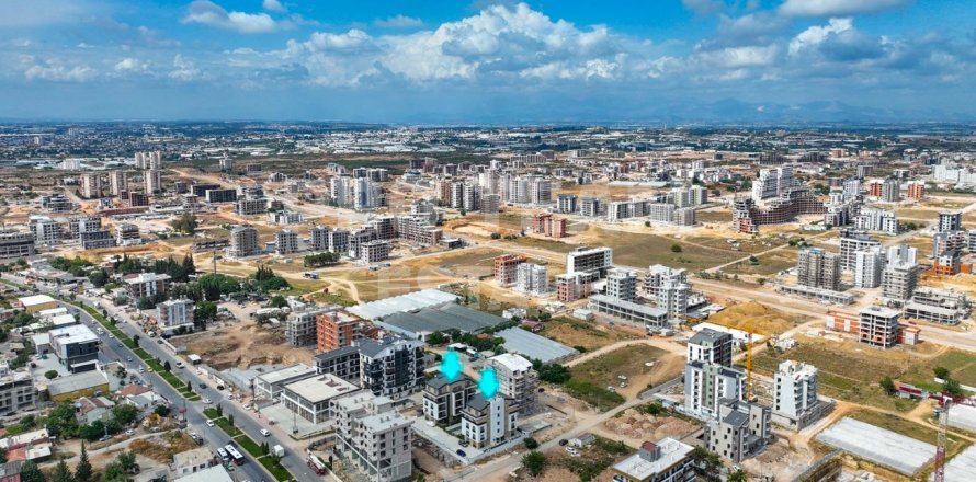 Квартира  3-х ком. в Алтынташа, Анталья, Турция №191839