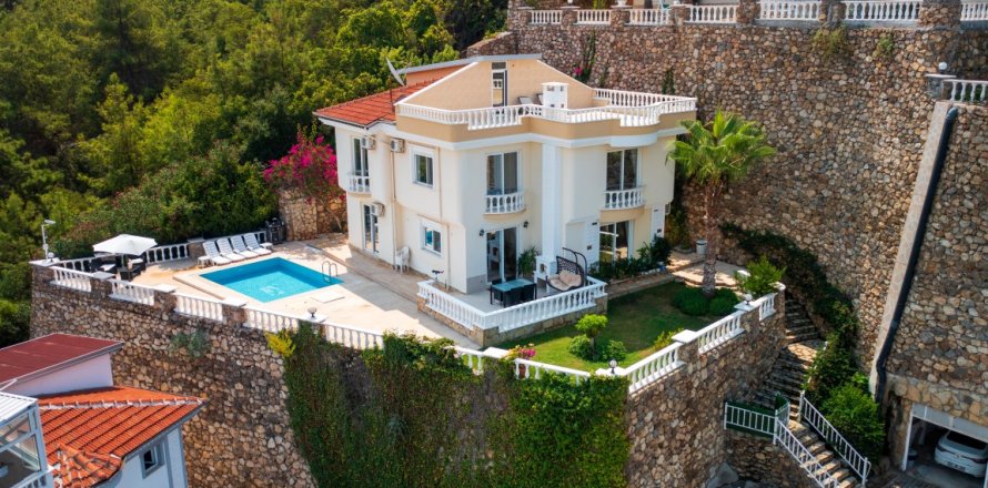 Вилла  5-х ком. в Каргыджаке, Аланья, Анталья, Турция №207070