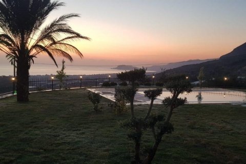 Продажа виллы  в Махмутларе, Анталье, Турция 5 комн., 180м2, №209606 – фото 13