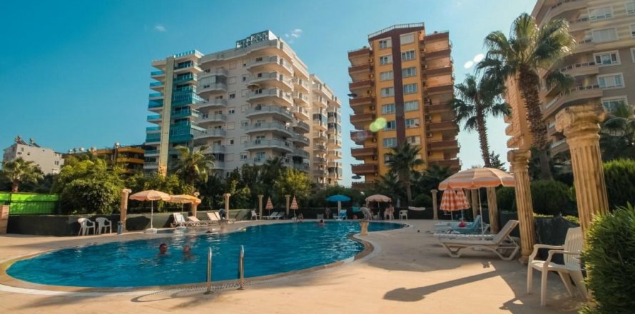 Lejlighed i Mahmutlar, Antalya, Tyrkiet Nr. 209607