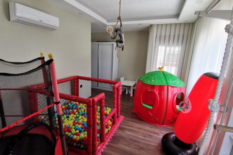 آپارتمان در  Kestel ، ترکیه 230 متر مربع.  شماره 209609 - 16