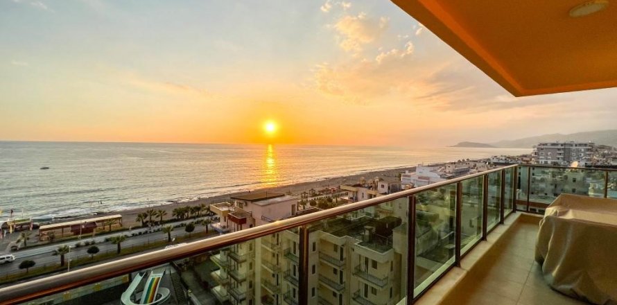 Lägenhet  i Mahmutlar, Antalya, Turkiet Nr. 207356