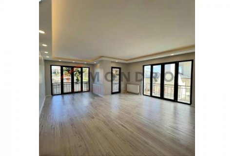 Apartment for sale  in Beylikduezue, Istanbul, Turkey, 2 bedrooms, 120m2, No. 192840 – photo 4