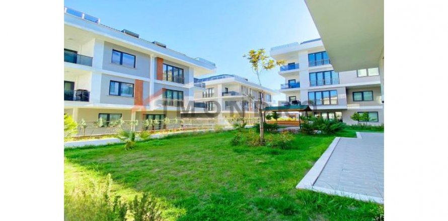 2+1 Apartment  in Beylikduezue, Istanbul, Turkey No. 192840