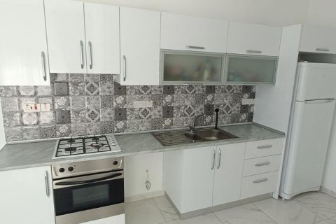 Продажа квартиры  в Гирне, Северный Кипр 2+1, 80м2, №190990 – фото 3