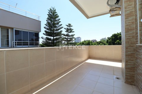 Продажа квартиры  в Анталье, Турция 3+1, 165м2, №193676 – фото 16