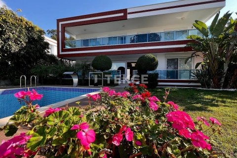 ویلا در  Alanya ، ترکیه 4 خوابه ، 350 متر مربع.  شماره 192866 - 1