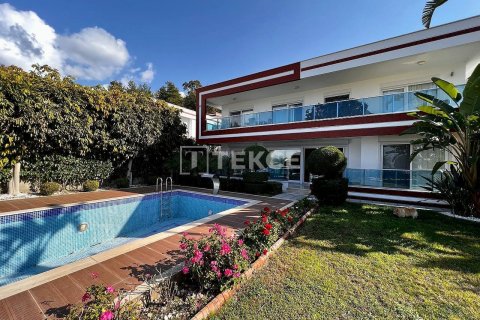 ویلا در  Alanya ، ترکیه 4 خوابه ، 350 متر مربع.  شماره 192866 - 3