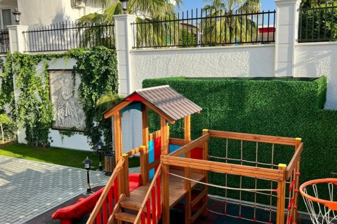 آپارتمان در  Mahmutlar ، ترکیه 122 متر مربع.  شماره 207773 - 8