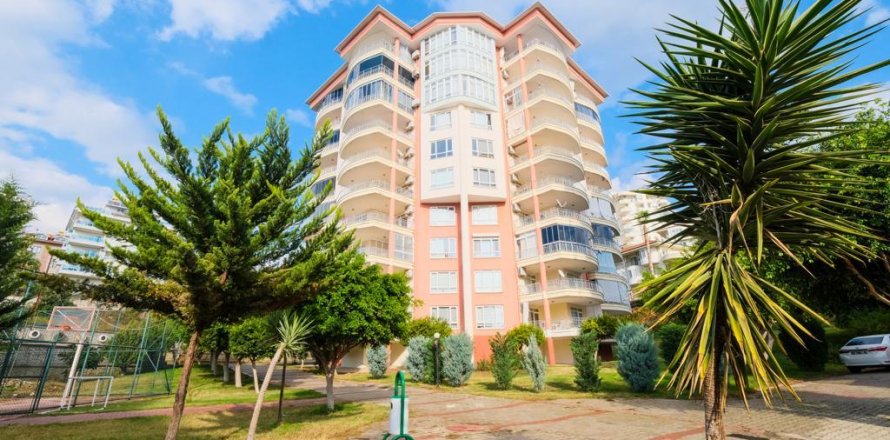 Apartment  in Cikcilli, Antalya, Turkey No. 207843