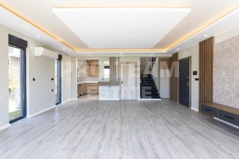 Продажа виллы  в Кунду, Анталье, Турция 4 комн., 160м2, №191880 – фото 10