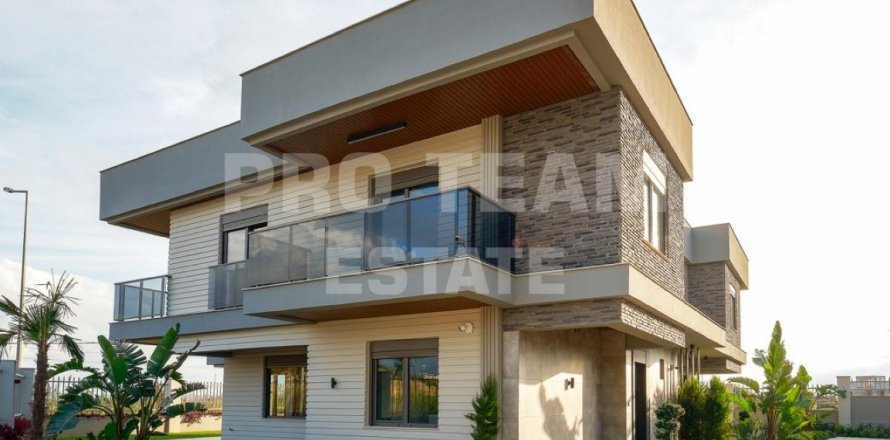 Villa  in Kundu, Antalya, Turkey No. 191879