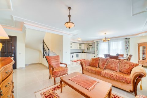 Продажа пентхауса в Оба, Анталье, Турция 4 комн., 235м2, №207665 – фото 3