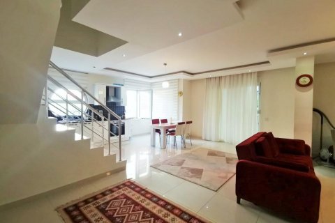 آپارتمان در  Kestel ، ترکیه 135 متر مربع.  شماره 209641 - 11