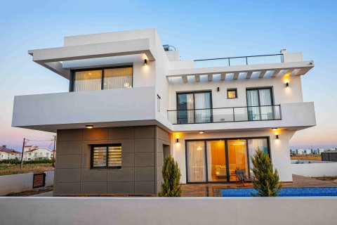 Продажа виллы  в Фамагусте, Северный Кипр 4 комн., 204м2, №211181 – фото 27