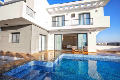 Продажа виллы  в Фамагусте, Северный Кипр 4 комн., 204м2, №211181 – фото 24