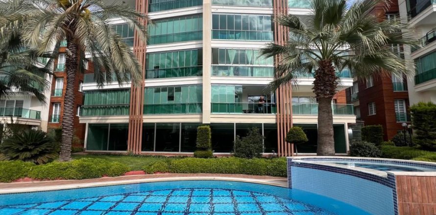 Квартира 3-х ком. в Оба, Анталья, Турция №211713