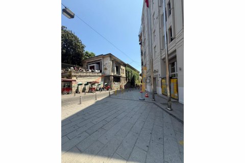 1+1 Wohnung  in Beyoglu, Istanbul, Türkei Nr. 192597 - 19