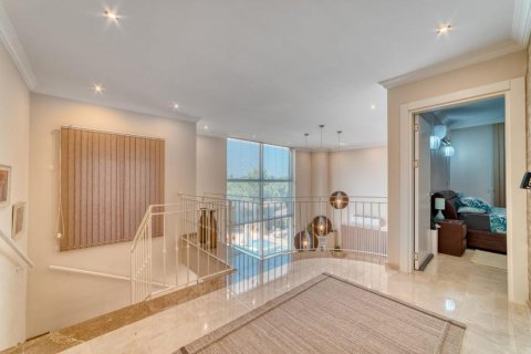 Продажа виллы  в Авсалларе, Анталье, Турция 4 комн., 220м2, №193338 – фото 28