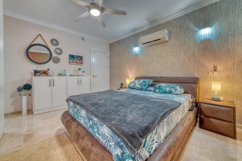 Продажа виллы  в Авсалларе, Анталье, Турция 4 комн., 220м2, №193338 – фото 22