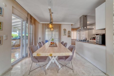Продажа виллы  в Авсалларе, Анталье, Турция 4 комн., 220м2, №193338 – фото 12