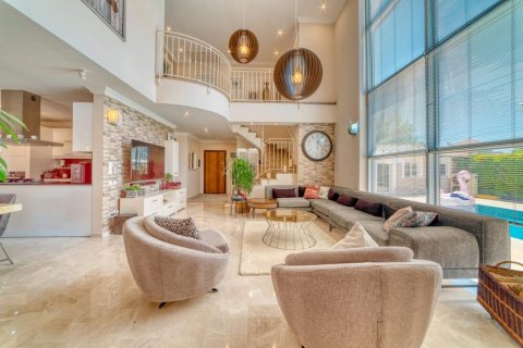 Продажа виллы  в Авсалларе, Анталье, Турция 4 комн., 220м2, №193338 – фото 6