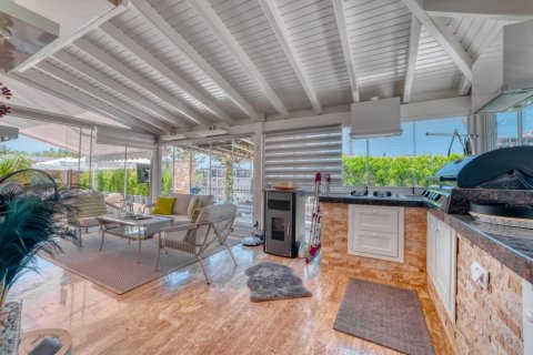 Продажа виллы  в Авсалларе, Анталье, Турция 4 комн., 220м2, №193338 – фото 19