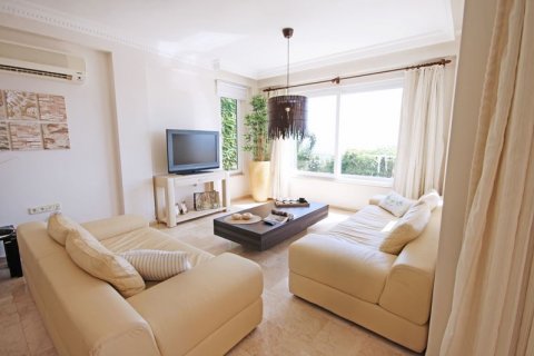 Продажа виллы  в Каргыджаке, Аланье, Анталье, Турция 4 комн., 182м2, №207622 – фото 1