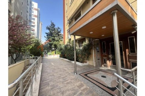 Продажа квартиры  в Кадыкёе, Стамбуле, Турция 3+1, 125м2, №192625 – фото 18