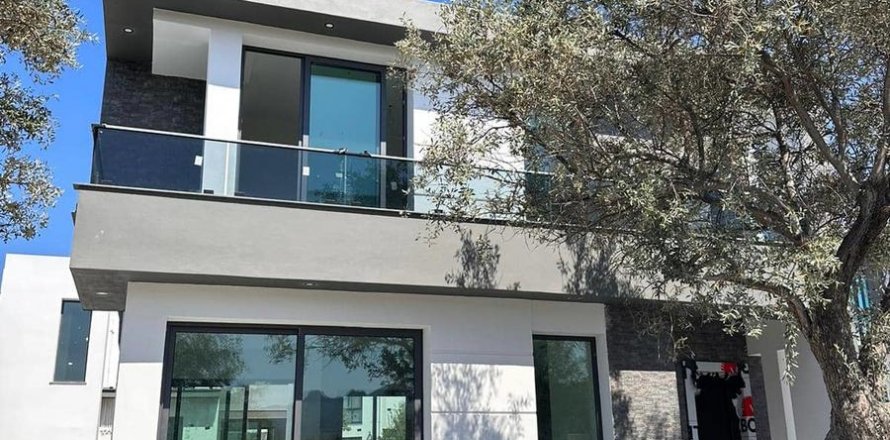 Вилла 3-х ком. в Гирне, Северный Кипр №190986