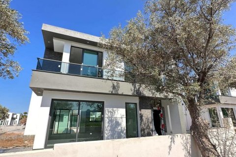 Продажа виллы в Гирне, Северный Кипр 3 комн., 198м2, №190986 – фото 4