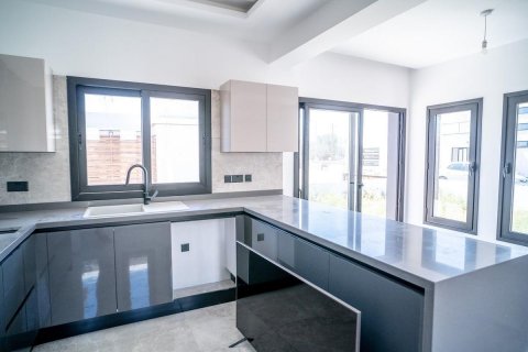 Продажа виллы  в Фамагусте, Северный Кипр 3+1, 150м2, №190987 – фото 8