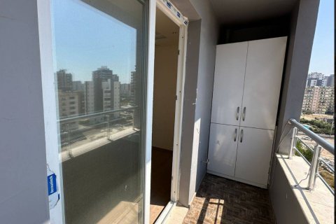 Продажа квартиры в Мерсине, Турция 2+1, 75м2, №206625 – фото 10