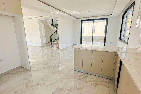 Продажа виллы  в Фамагусте, Северный Кипр 3+1, 240м2, №49854 – фото 20
