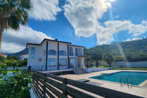 Villa for sale  in Girne, Northern Cyprus, 286m2, No. 210897 – photo 3