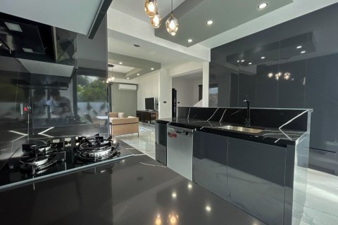 ویلا در  Girne ، ترکیه 230 متر مربع.  شماره 210902 - 14