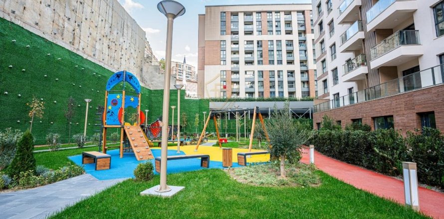 آپارتمان در  Istanbul ، ترکیه 2 خوابه ، 99 متر مربع.  شماره 147902