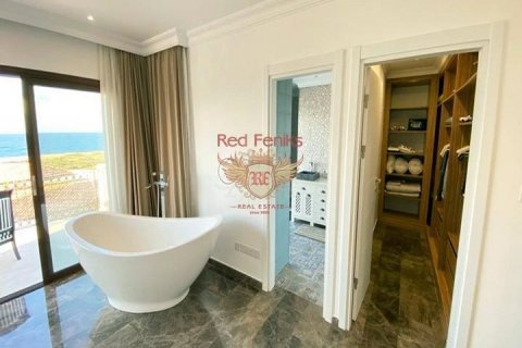 4+1 Villa  in Girne,  Nr. 192808 - 9