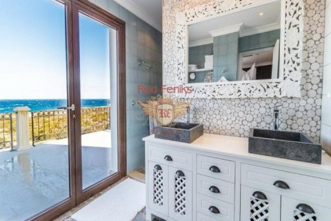 4+1 Villa  in Girne,  Nr. 192808 - 17