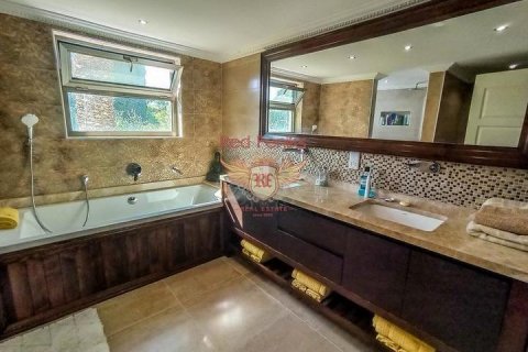 Villa for sale  in Girne, Northern Cyprus, 4 bedrooms, 380m2, No. 192807 – photo 18